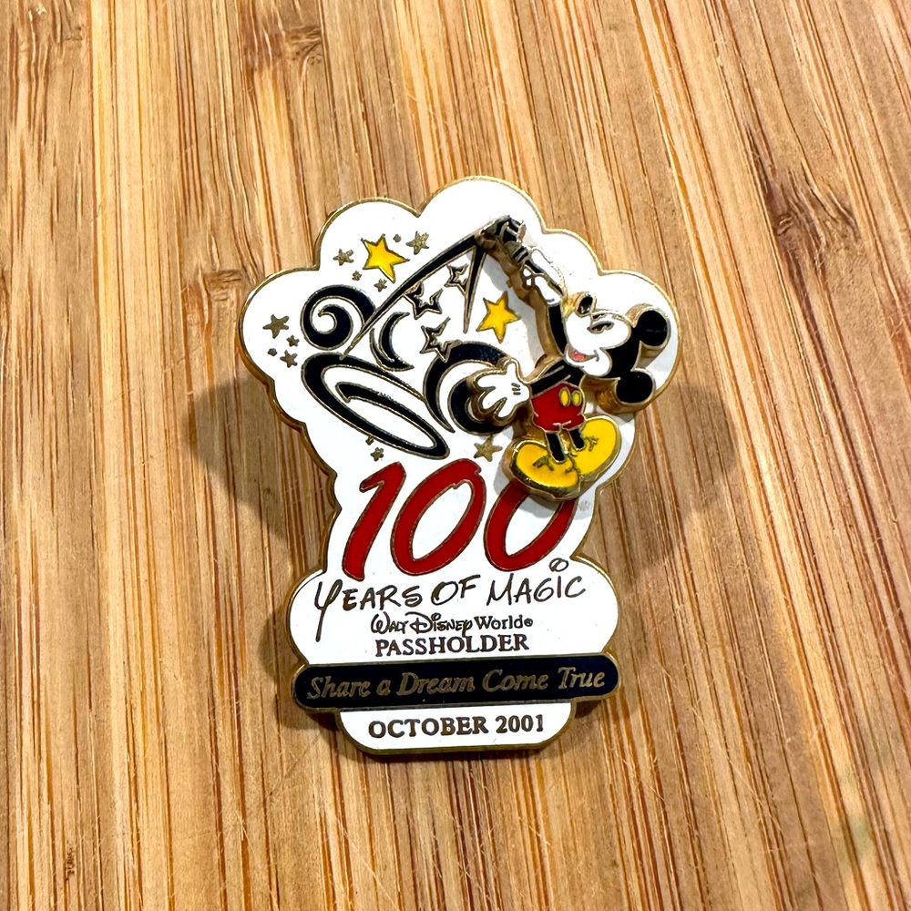 Disney Collectors Pin
